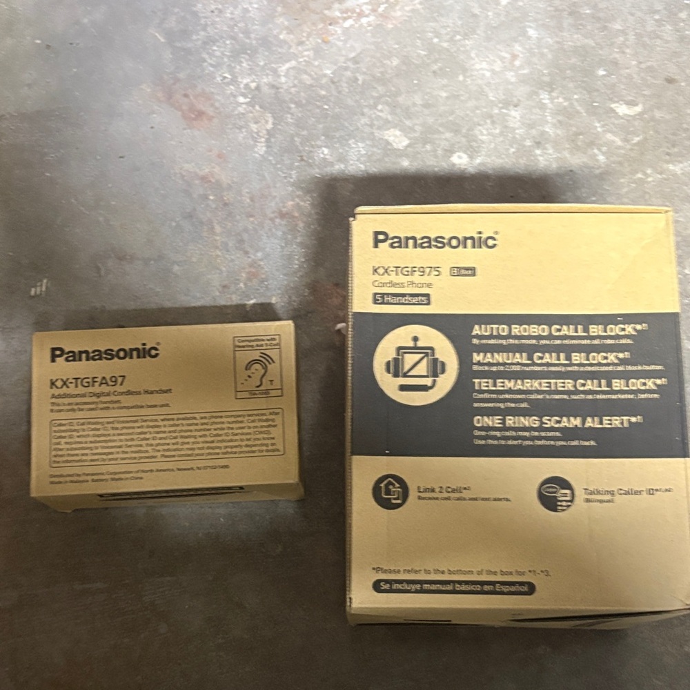 Panasonic Cordless Phone System and bonus additional digital cordless handset